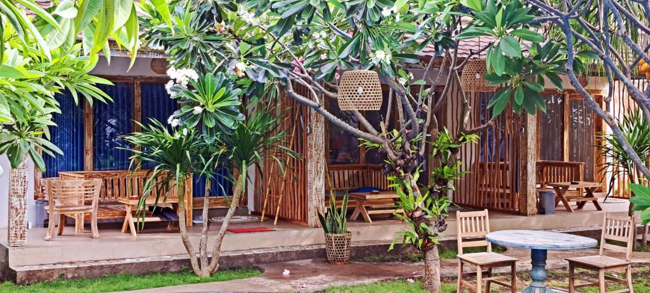 Oasis Villas Gili Trawangan Exterior foto